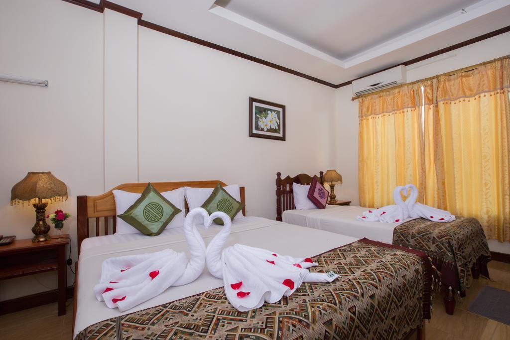 Thavisouk Riverside Hotel Ванг-Виенг Экстерьер фото