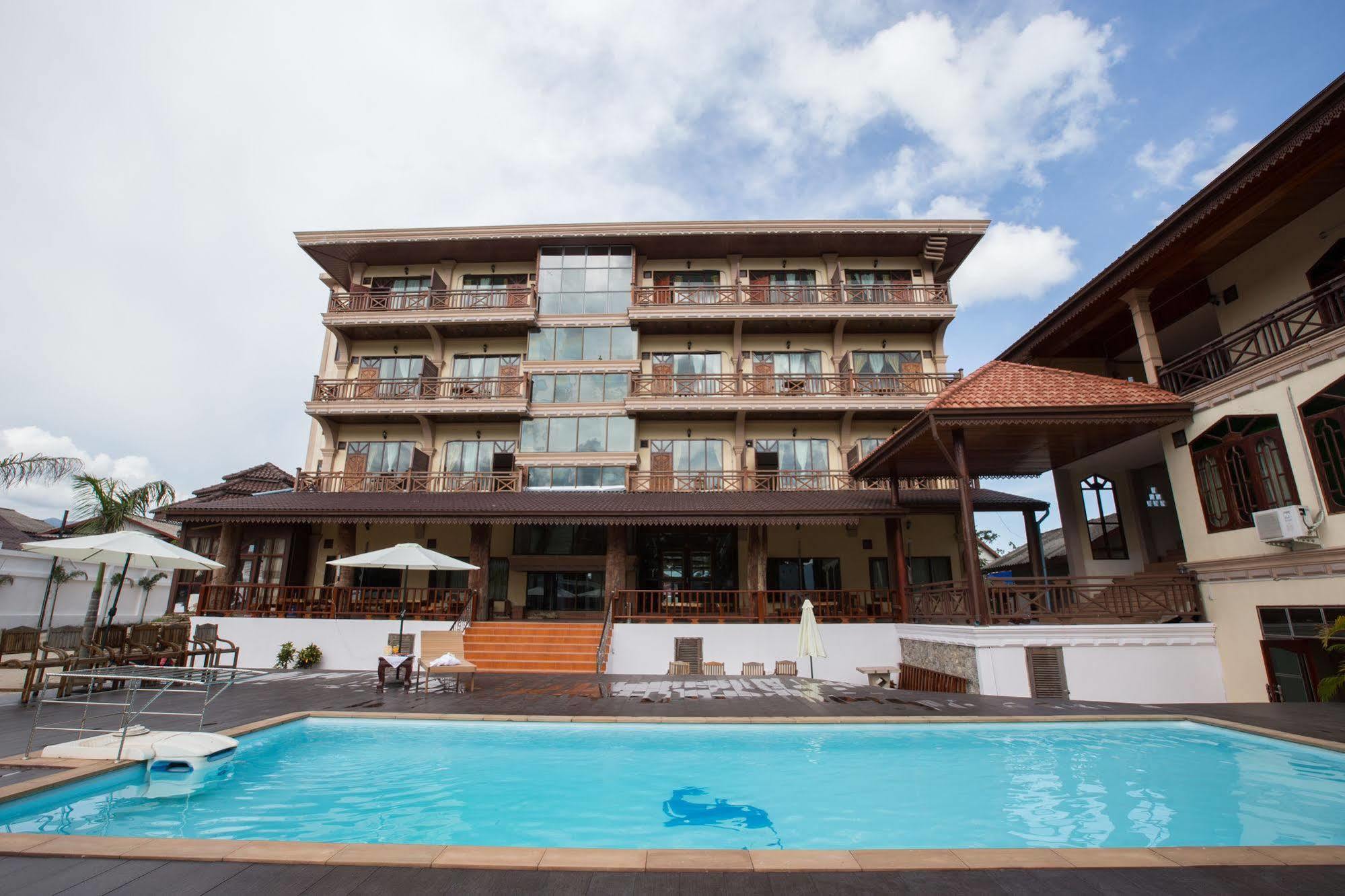 Thavisouk Riverside Hotel Ванг-Виенг Экстерьер фото